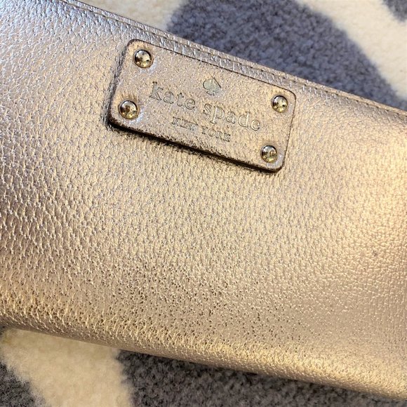 Kate Spade Zippy Wallet - Picture 4 of 5